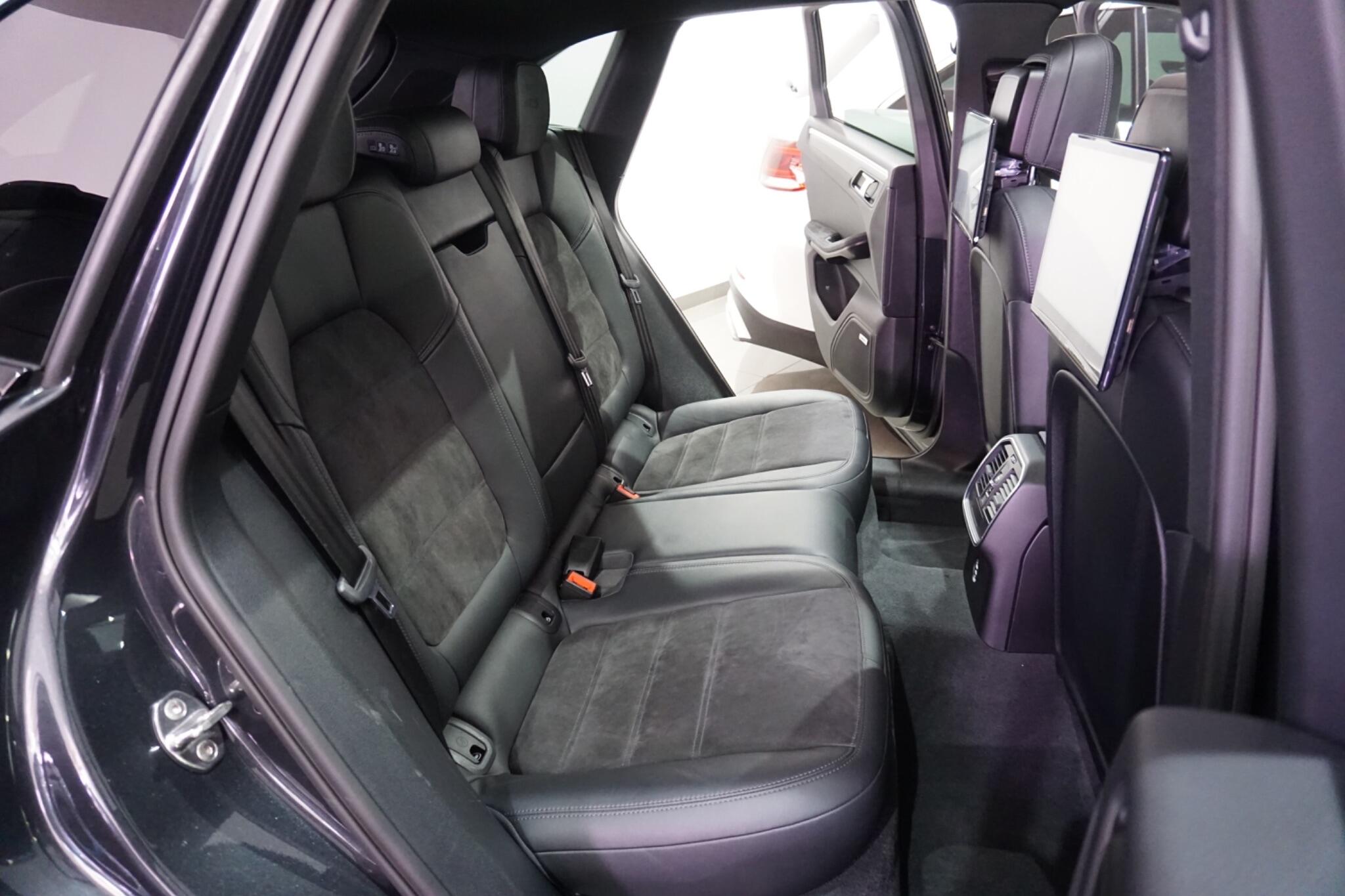 Porsche Macan 2.9T V6 GTS SUV 5dr Petrol PDK 4WD Euro 6 (s/s) (380 ps)